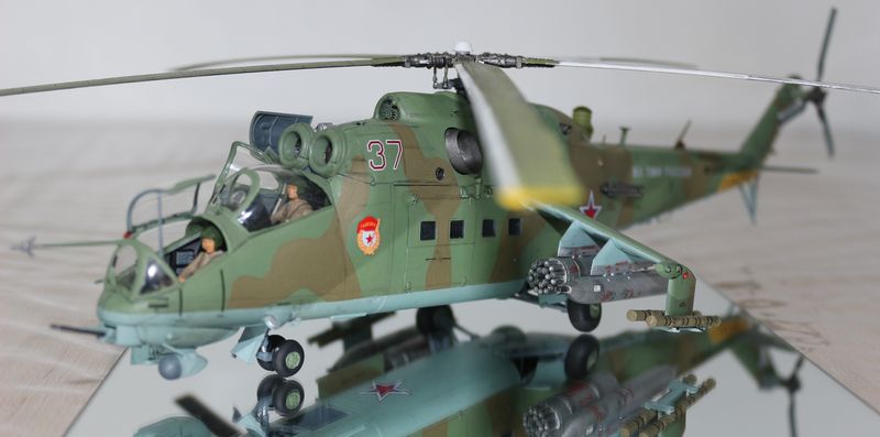 Hélicoptère d’attaque MI-24V